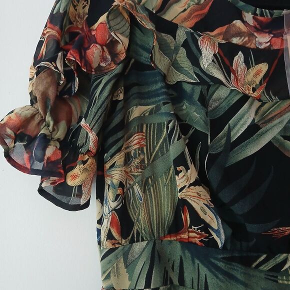 Black Red Green and Jungle Colorful Print NWT Floral Dress with Ruffles-M/L - Picture 3 of 10